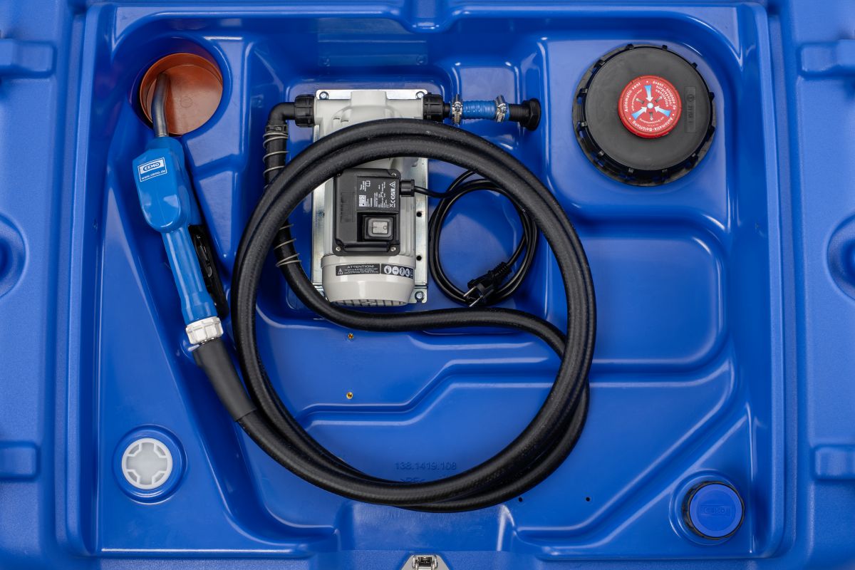 Mobile AdBlue-Tankanlage Typ Blue-Mobil Easy 620l mit  Elektropumpe 230 V und Automatik-Zapfventil